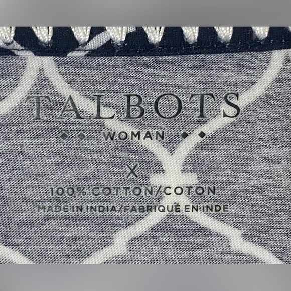 Talbots Navy and White Geometric Print Top, Size X, V-neck, Slit Hem and Sleeves - Picture 2 of 9